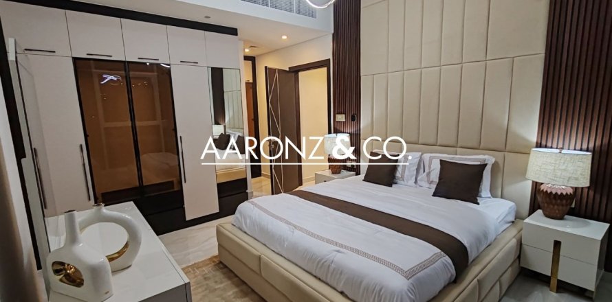 3 bedrooms Apartment No. 132876