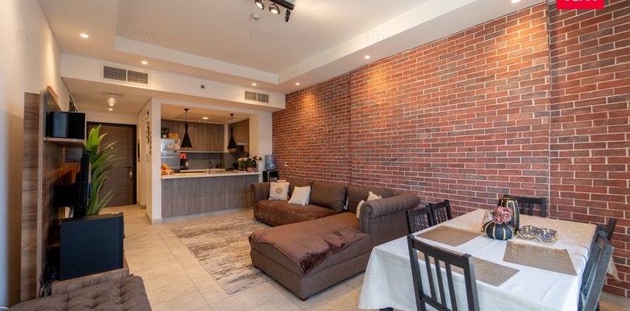 2 bedrooms Apartment in Dubai, UAE No. 80606