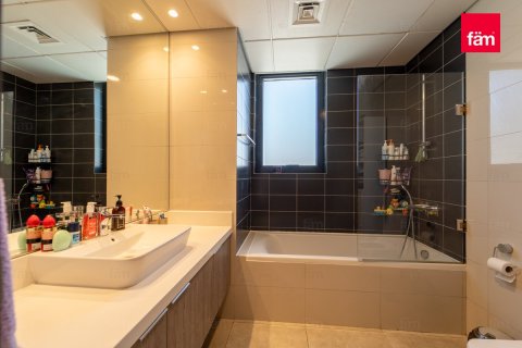 2 bedrooms Apartment in Dubai, UAE No. 80606 13