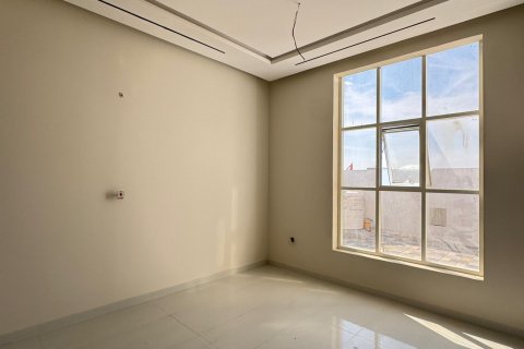 5 bedrooms Villa in Ras Al Khaimah, UAE No. 184178 11