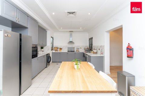 Villa de 4 chambres à Palm Jumeirah, UAE No. 147793 15