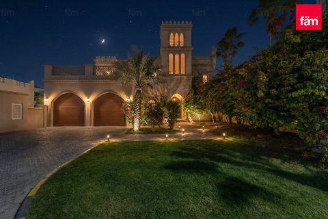 Villa de 4 chambres à Palm Jumeirah, UAE No. 147793 3
