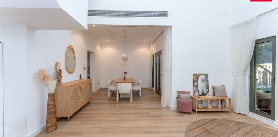 Villa de 4 chambres à Palm Jumeirah, UAE No. 147793