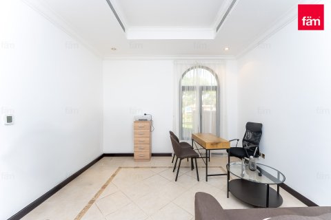 Villa de 4 chambres à Palm Jumeirah, UAE No. 147793 23