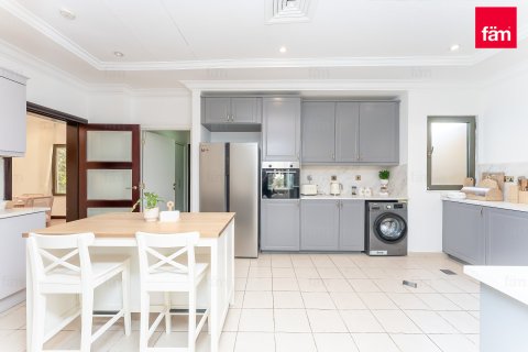 Villa de 4 chambres à Palm Jumeirah, UAE No. 147793 14