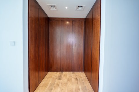 Villa de 5 chambres à Abu Dhabi, UAE No. 208650 10