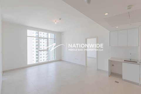 Квартира с 2 спальнями в Абу-Даби, ОАЭ №136123 7