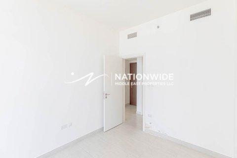 Квартира с 2 спальнями в Абу-Даби, ОАЭ №136123 10