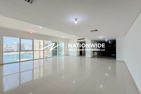 3 bedrooms Apartment in Abu Dhabi, UAE No. 136124 4