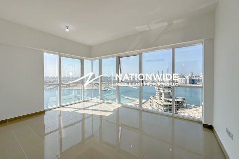 3 bedrooms Apartment in Abu Dhabi, UAE No. 136124 7