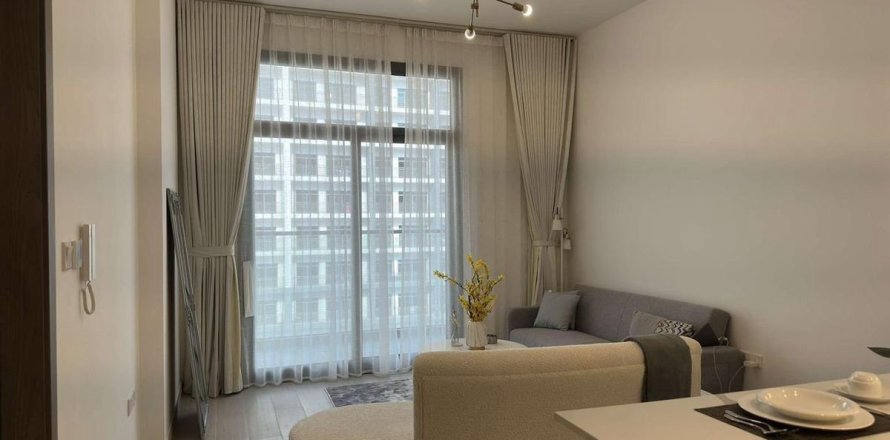 1 bedroom Apartment in Dubai Studio City, UAE No. 169416