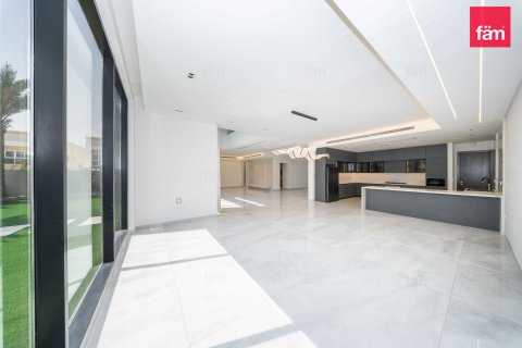 Villa de 5 dormitorios en Al Furjan, UAE No. 200074