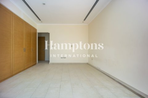 4 bedrooms Villa in Jumeirah Park Homes, UAE No. 200076 4