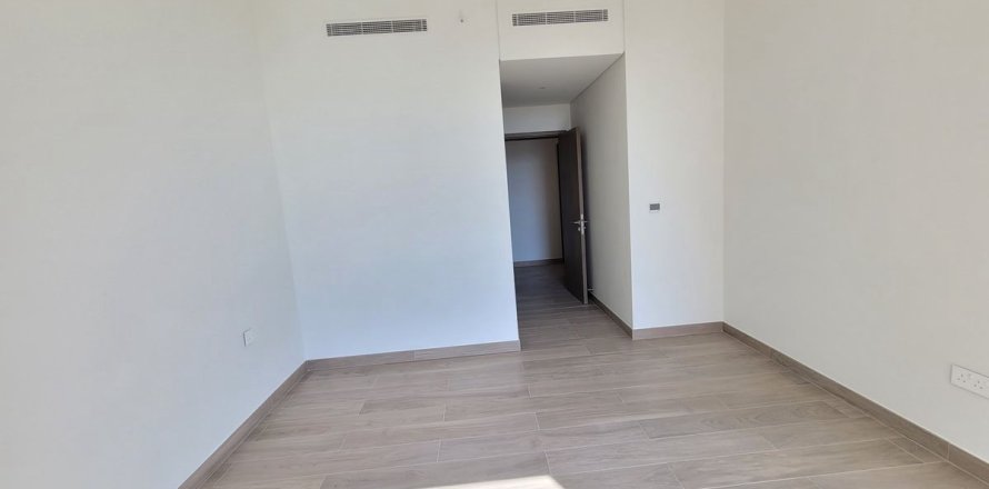2 bedrooms Apartment in Dubai, UAE No. 146269