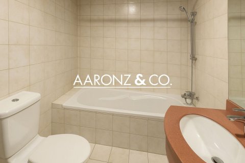 Квартира с 2 спальнями в Джумейра Лейк Тауэрс, ОАЭ №132855 13