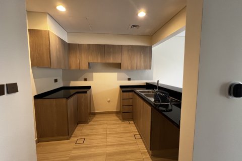 4 bedrooms Villa in Dubai, UAE No. 161060 4