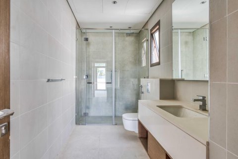 Villa de 4 dormitorios en District One, UAE No. 201042 23