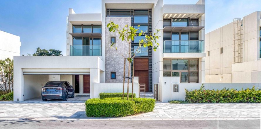 Villa de 4 dormitorios en District One, UAE No. 201042