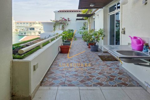 Apartment de 3 dormitorios en Dubai Investment Park, UAE No. 142271 22