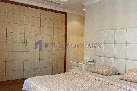 3 bedrooms Apartment in Doha, Qatar No. 56709 11
