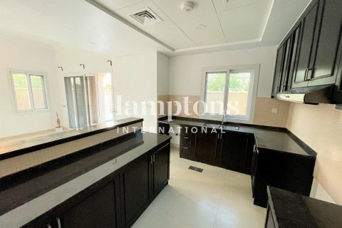 Townhouse de 3 chambres à Casa Viva, UAE No. 208254