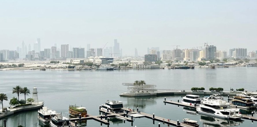 Appartement de 2 chambres à Dubai, UAE No. 205672