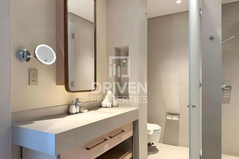 Квартира с 2 спальнями в Vida Residences Dubai Mall, ОАЭ №192418 12