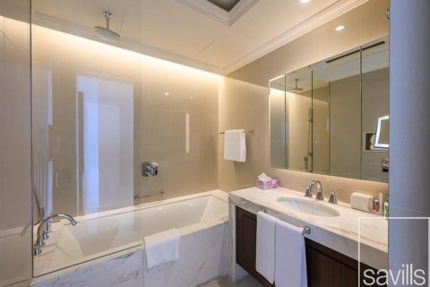 Квартира с 1 спальней в The Address Residence Fountain Views, ОАЭ №136467 11