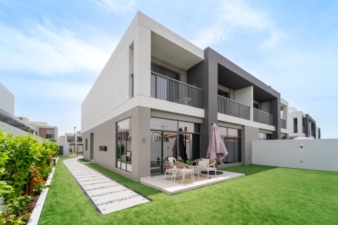 Villa de 5 dormitorios en Dubai South (Dubai World Central), UAE No. 183315