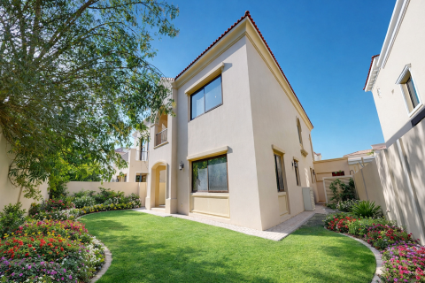 Villa de 5 chambres à Dubai, UAE No. 183319