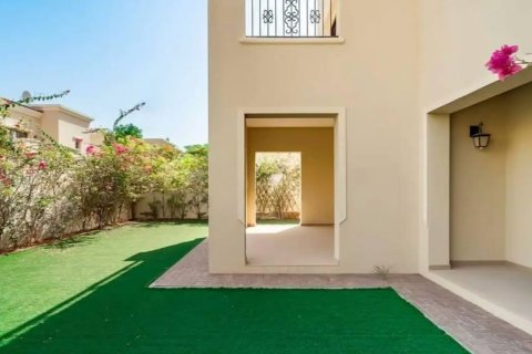 Villa de 3 dormitorios en Dubai, UAE No. 183318 4