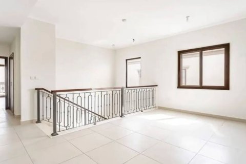 Villa de 3 dormitorios en Dubai, UAE No. 183318 8