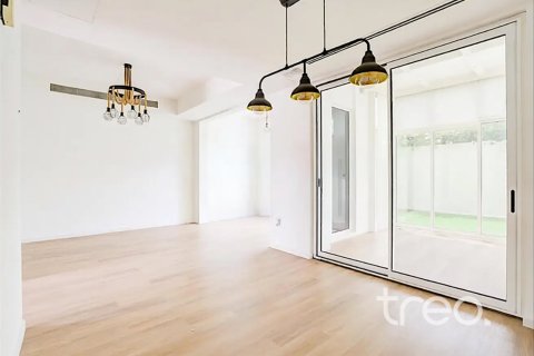 Townhouse de 4 dormitorios en Mira Oasis 2, UAE No. 206131 5
