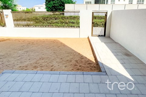 Villa de 4 dormitorios en Villanova, UAE No. 206125 15