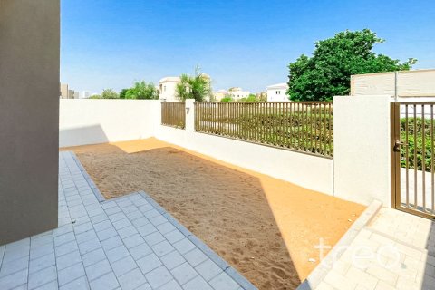 Villa de 4 dormitorios en Villanova, UAE No. 206125 3