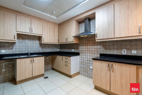Квартира с 2 спальнями в Дубай, ОАЭ №140301 6