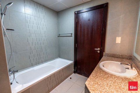 Квартира с 2 спальнями в Дубай, ОАЭ №140301 12