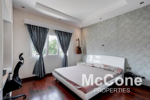 Villa de 5 chambres à Meadows 1, UAE No. 74331 13