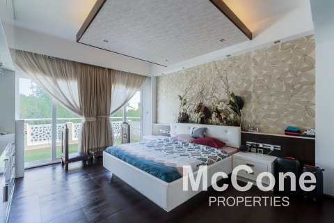 Villa de 5 chambres à Meadows 1, UAE No. 74331 19
