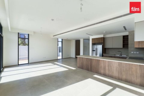 4 غرف نوم تاون هاوس رقم 126840 2