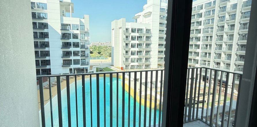 2 bedrooms Apartment in Dubai Studio City, UAE No. 143354