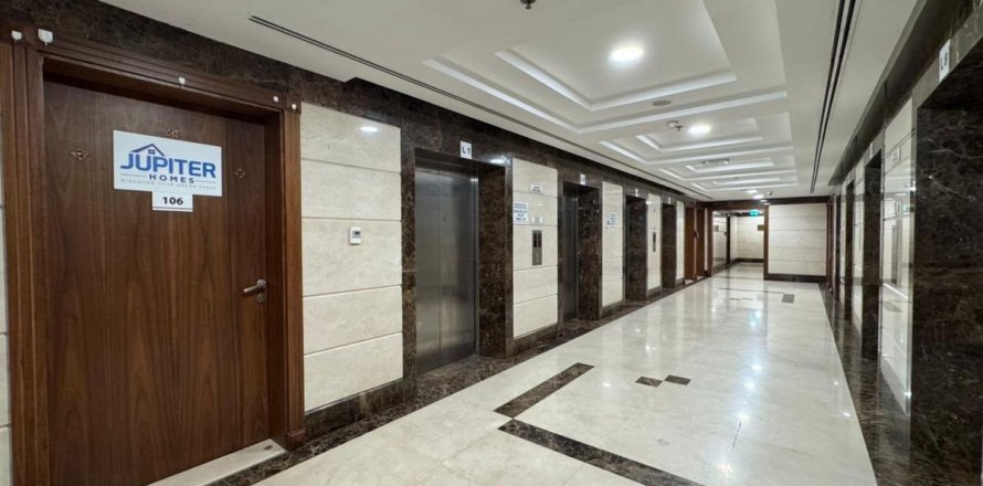 82m² Office in Business Bay, UAE No. 143351