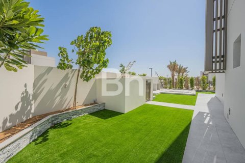 Villa de 5 dormitorios  No. 113705 8