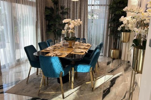 Apartment de 4 dormitorios en Dubai, UAE No. 97389 3