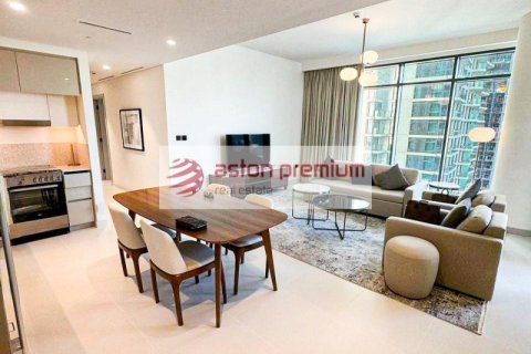 Apartment de 2 dormitorios en EMAAR Beachfront, UAE No. 142063 5