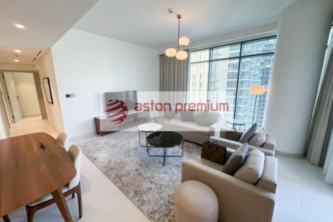 Apartment de 2 dormitorios en EMAAR Beachfront, UAE No. 142063