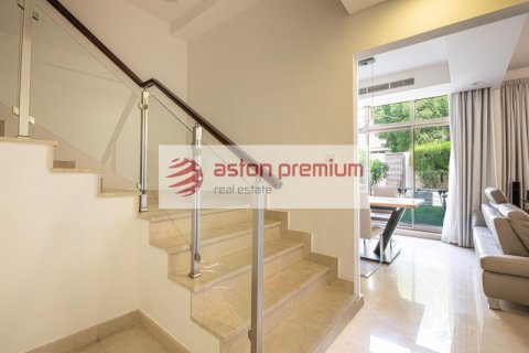 3 bedrooms Townhouse in Meydan, UAE No. 142064 15