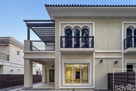 3 bedrooms Villa in Dubai Land, UAE No. 136806