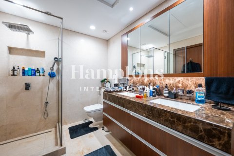 Apartment de 4 dormitorios en The Hills A, UAE No. 137594 15