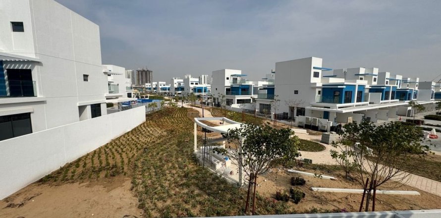 Таунхаус с 4 спальнями в Дубай, ОАЭ №141293